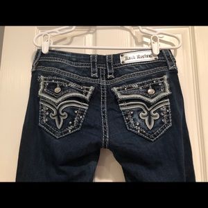 Rock revival skinny low rise jeans.